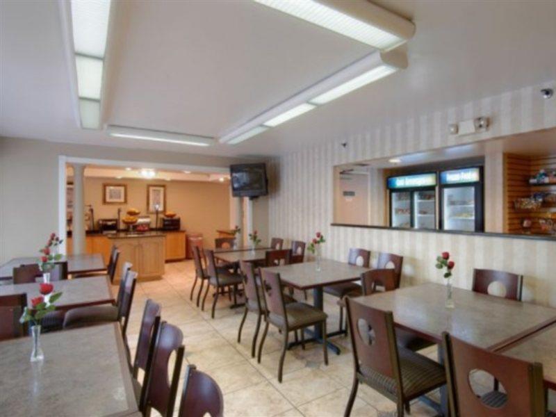 Orlando Inn Near International Drive Williamsburg Zewnętrze zdjęcie