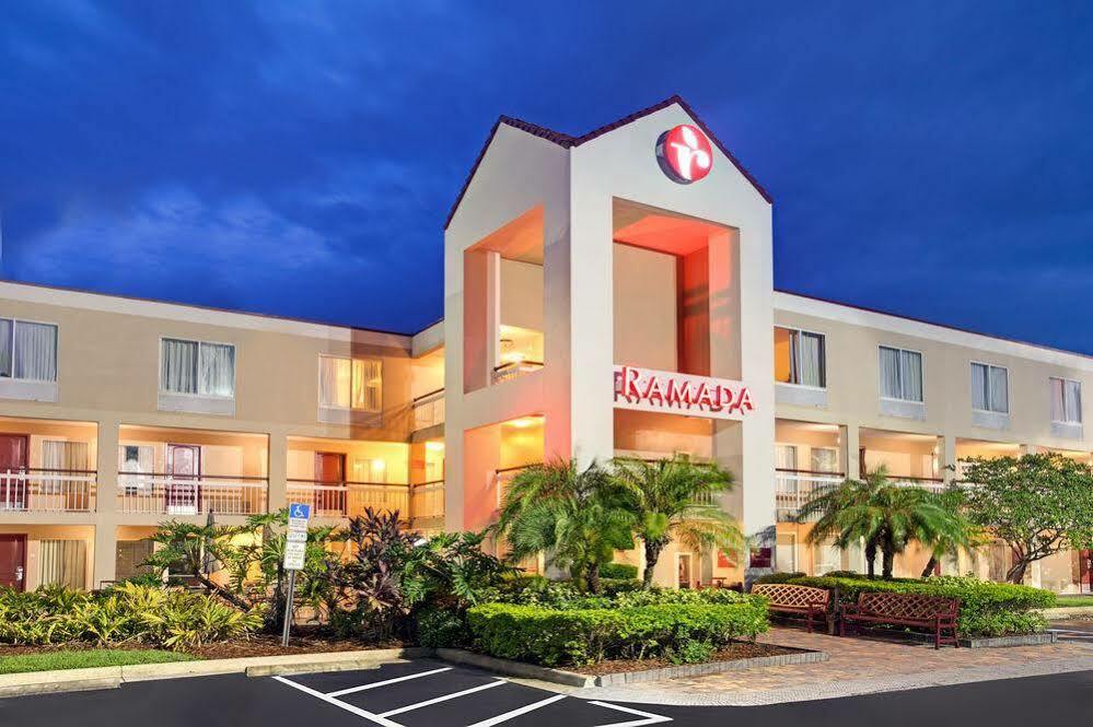 Orlando Inn Near International Drive Williamsburg Zewnętrze zdjęcie